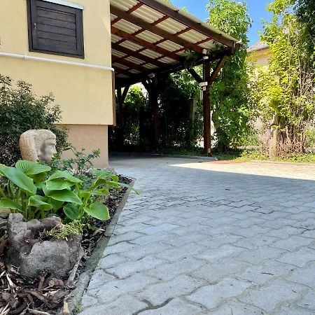 Abigel Vendeghaz Villa *
