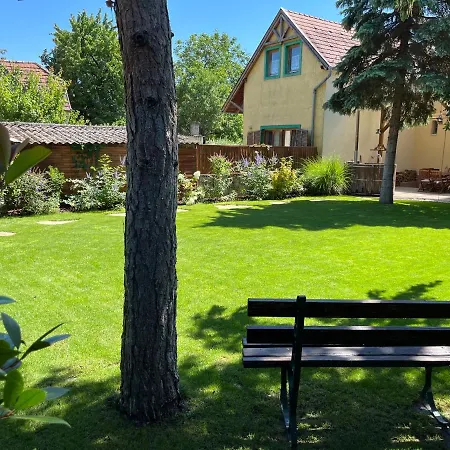 Abigel Vendeghaz Villa