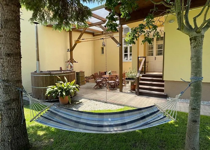 Abigél Villa *