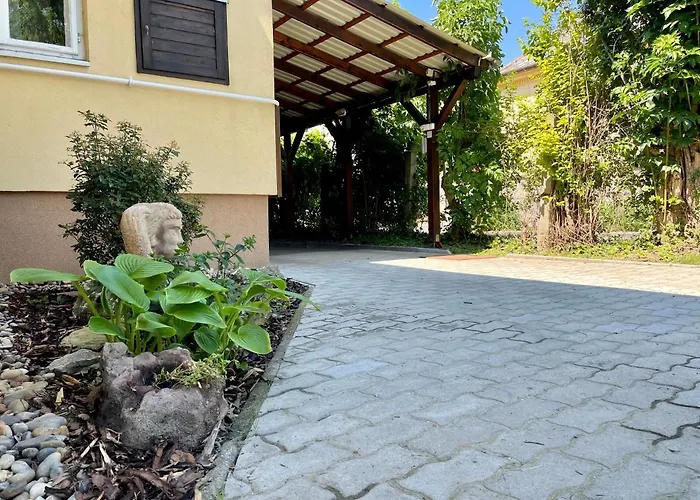 Abigél Villa *